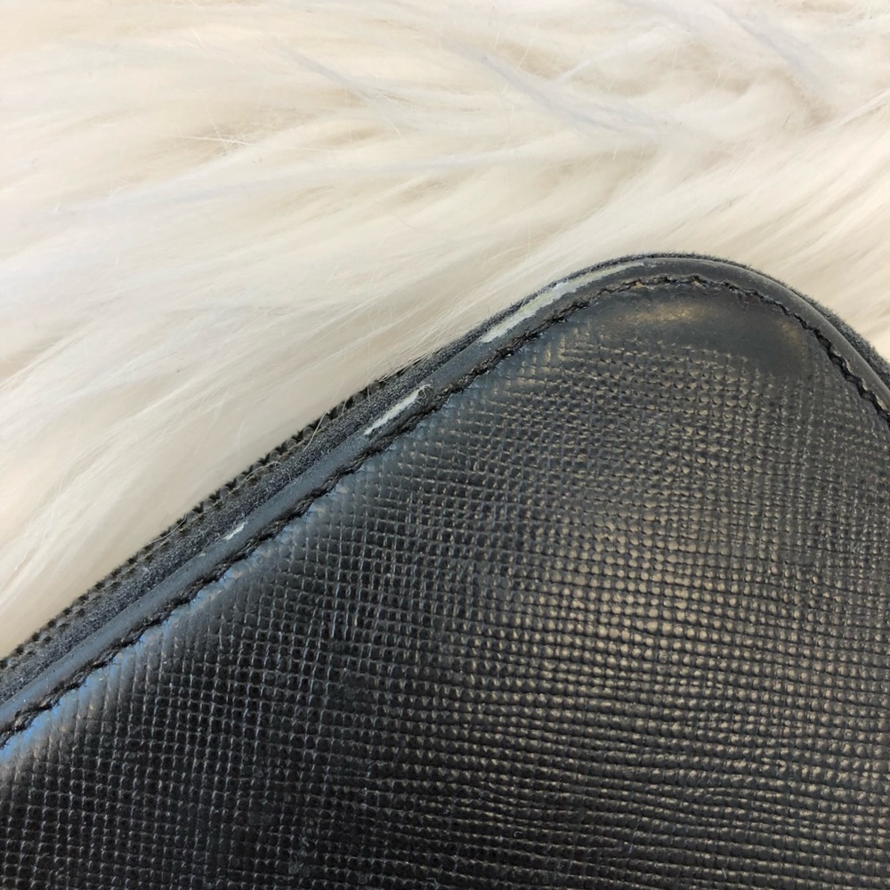 Prada Black Wallet - Picture 4 of 8